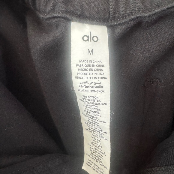 ALO Yoga Black Wide Leg Pants - Picture 4 of 5